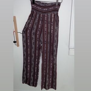 Women’s flowey pants